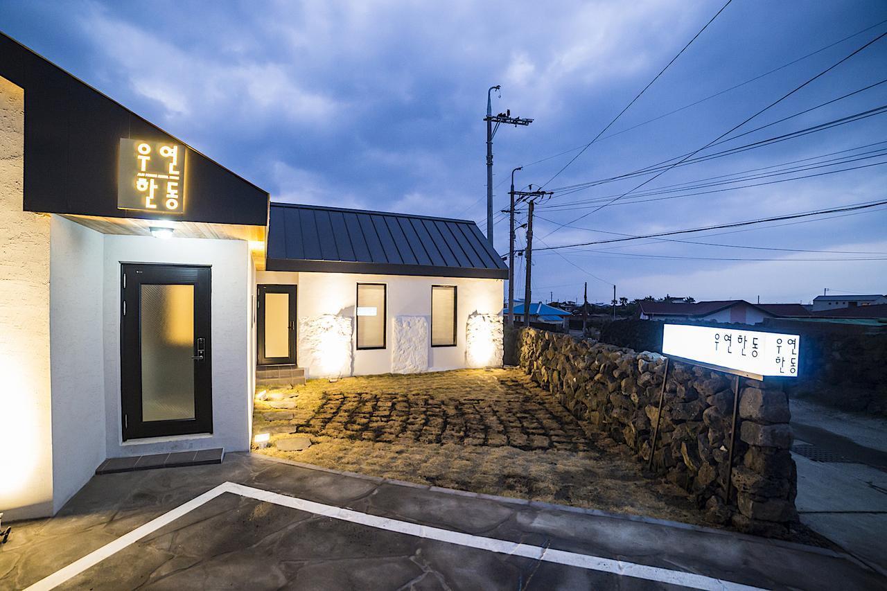 Wooyeon Handong Pension Jeju Esterno foto